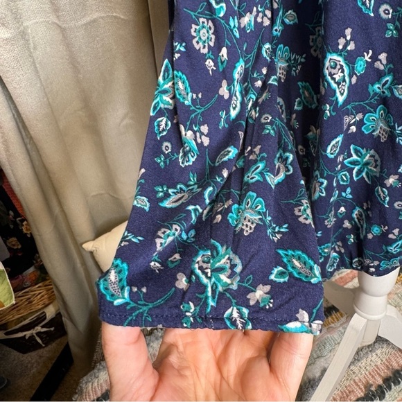Old Navy Blue Floral Long Sleeve Tie Front Blouse 2XL - Picture 6 of 8